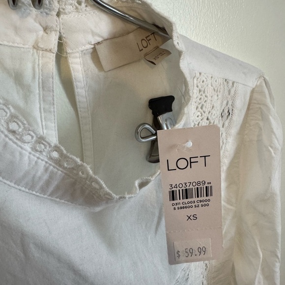 NWT Loft Lace Trim Pintucked Blouse Size XS - Picture 4 of 10